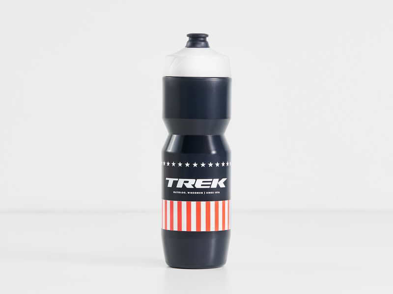 Trek Voda 26oz Water Bottle